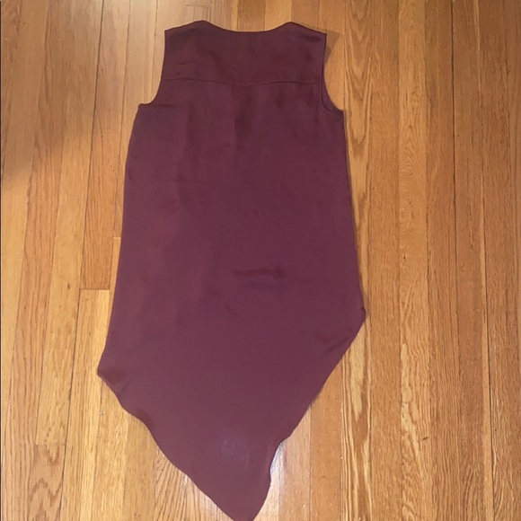Purple BCBG MAXAZRIA Long in the back Shirt - Picture 3 of 5